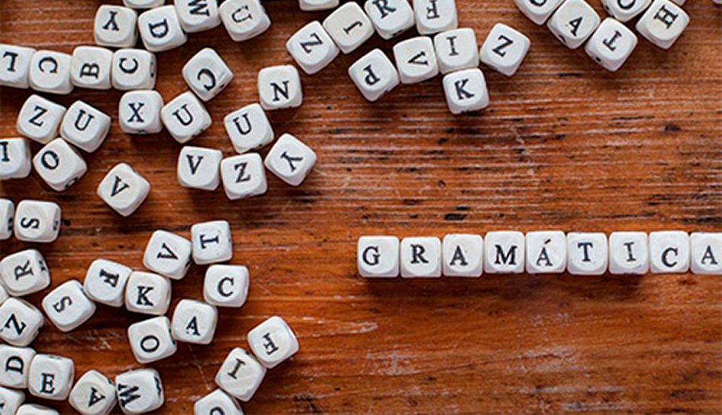 Cómo enseñar gramática sin morir en el intento